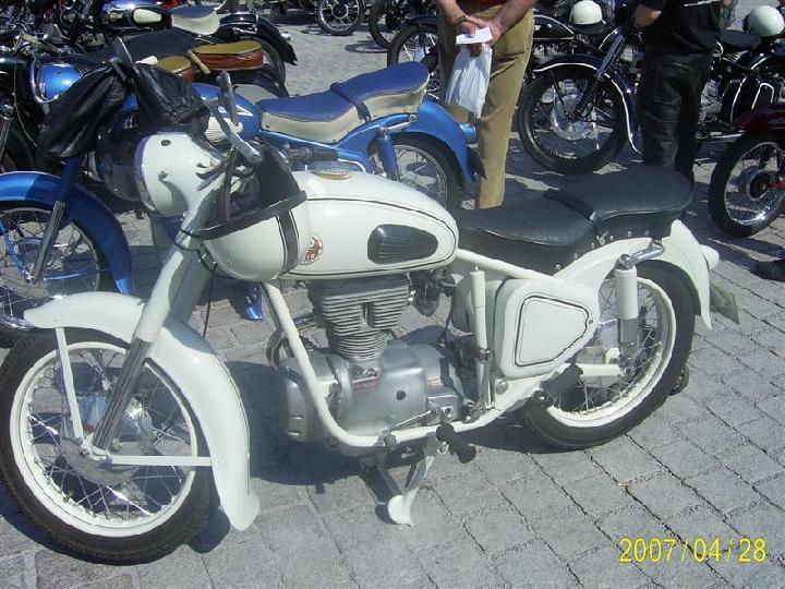 sa400106 111.jpg
